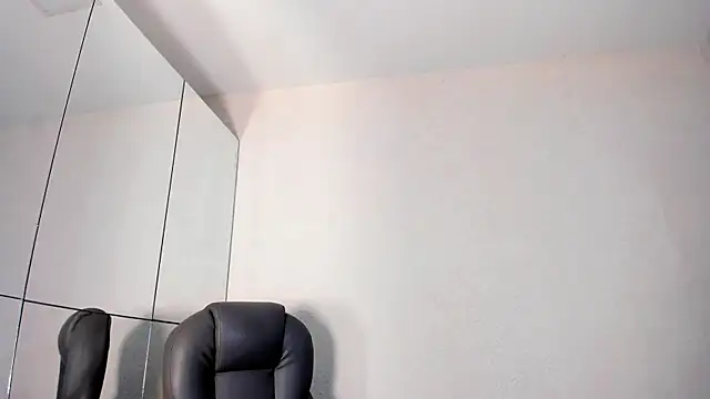 _TaylorBlack Live XXX-Chat