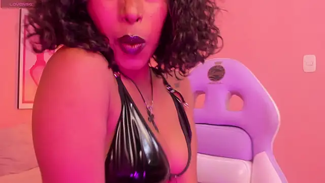 Ruby_sam's Live Chat Room