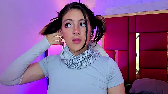 moon_winyn Live XXX chat