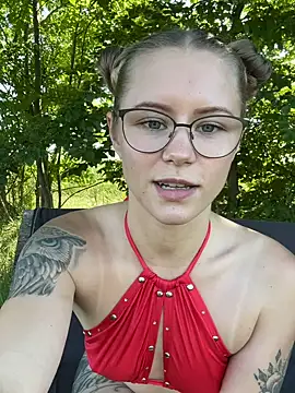 Chat +18 de schwiegermamas_alptraum ao vivo