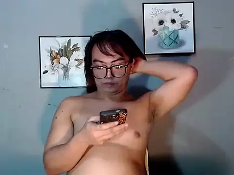 Asianblk_barbiedoll 网络视讯表演