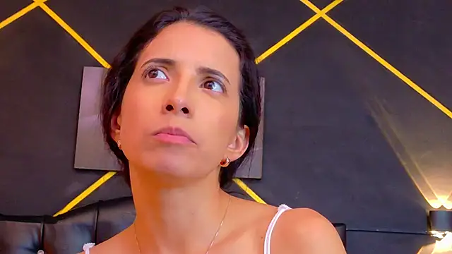 amabel_zambrano's Live XXX Chat