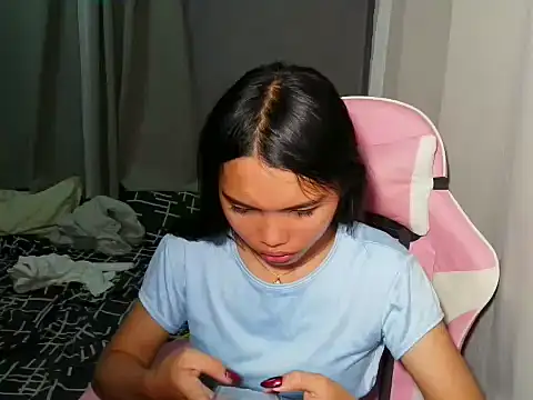 cutie_milker's Webcam Show