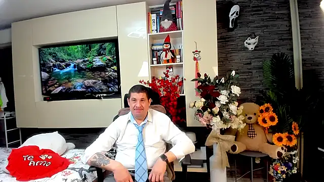 Онлайн чат XXX SpartacusDaddy48