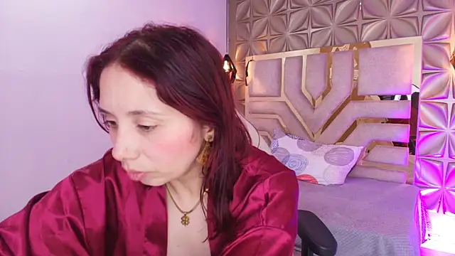 Chat +18 de stephaniesun_ ao vivo
