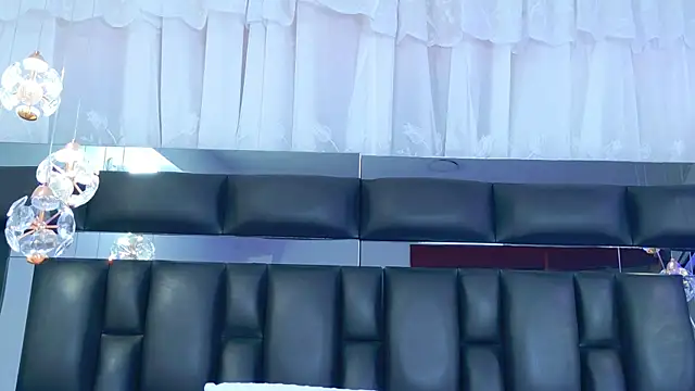 Živý XXX chat DahianaMoss