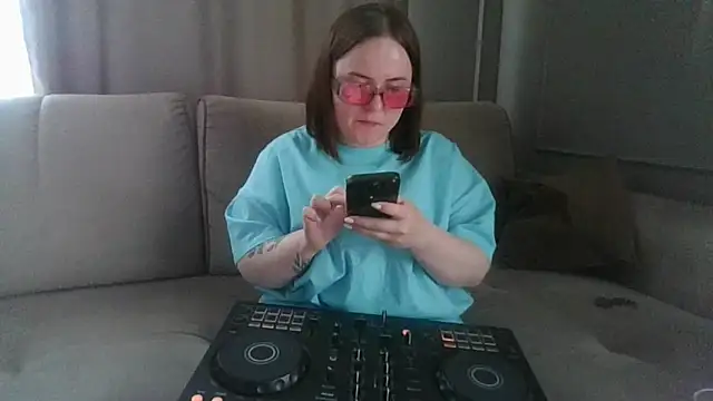 Joan_Taylor1 现场XXX聊天
