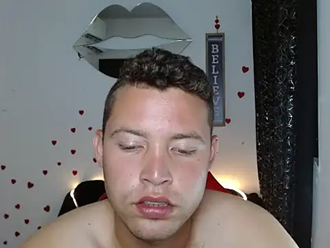 Show de webcam de sven_fox723