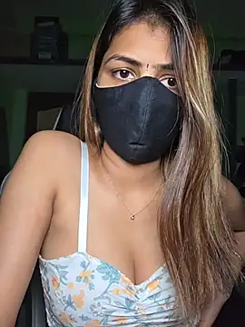 Isha_Sax লাইভ XXX চ্যাট