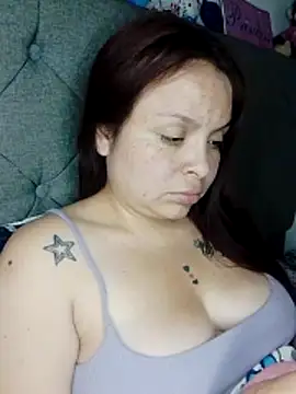 Chat XXX en directo de Lina19_93