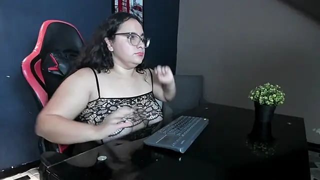 MahlaKhalifa's Live XXX Chat