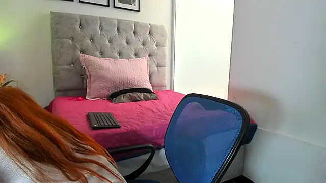غرفة دردشة AmberLaurentt المباشرة