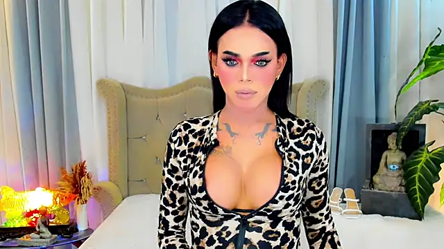 MochaliciousTransOnTop Webcamshow