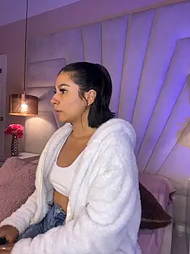 AlyssaRay live XXX chat
