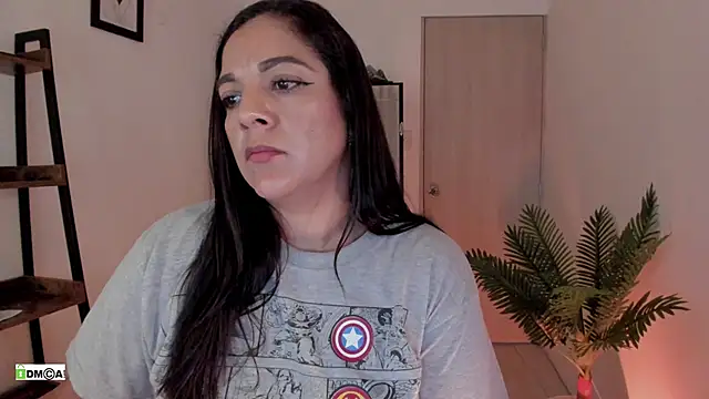 urcute_kitten's Live XXX Chat