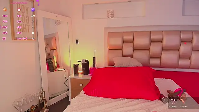 Starlights Adlı Modelin Canlı XXX Sohbeti