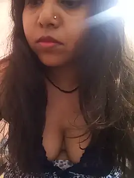 Chatroom XXX en direct de Miss_kirtii