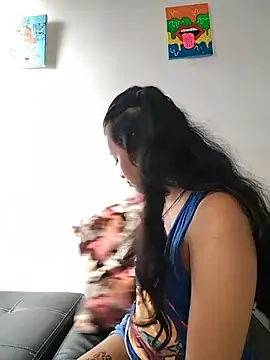 L0lita_Emi12n Webbikameraesitys
