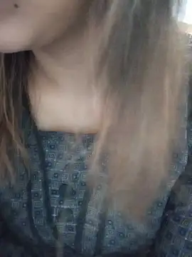 Tanha18 élő XXX-chatje