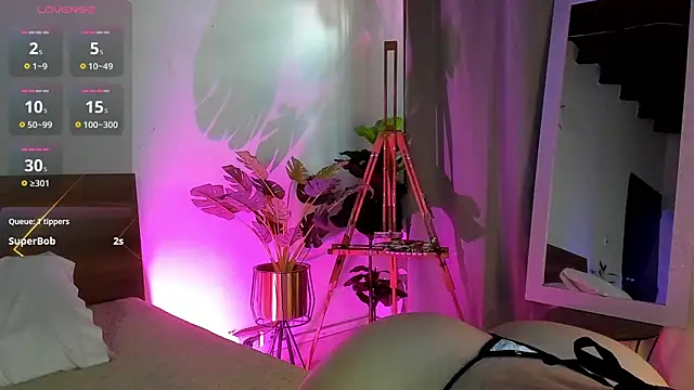 XXX chat uživo modela Perfect_design_