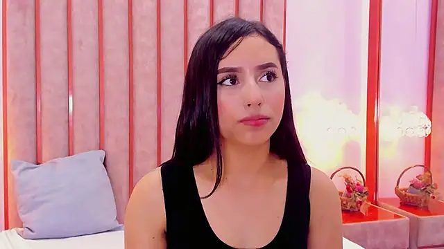 Zoe_Monrow's Live XXX Chat