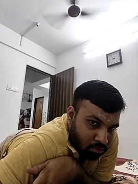 vinay_smalldick Adlı Modelin Canlı XXX Sohbeti