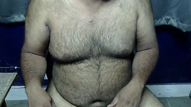 hairysubcub_70 élő XXX-chatje