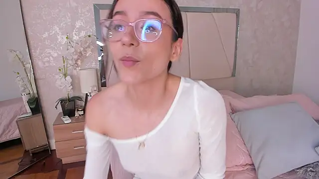 Chat XXX en directo de Arii_wilde