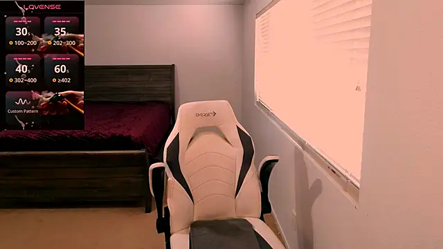 britteebee webkamerás műsora