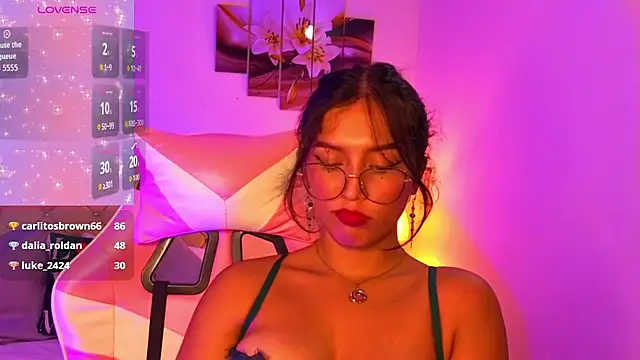 naomifire_ Live XXX-chat