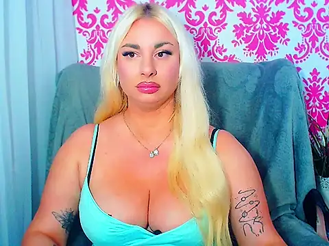 Chat +18 de LuxuriaGoddess ao vivo