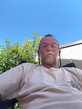 Moonraker64 Live XXX Chat
