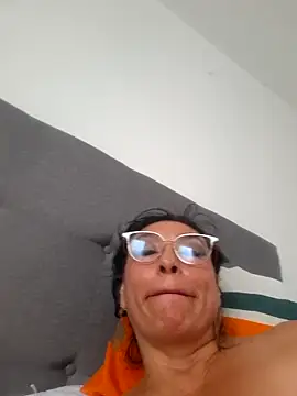 katysquirtdirty Chat XXX in diretta