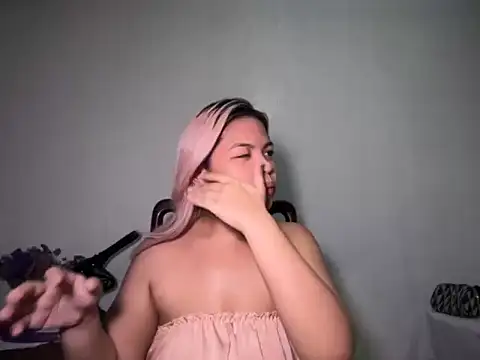 Tina_Slick Pertunjukan Webcam