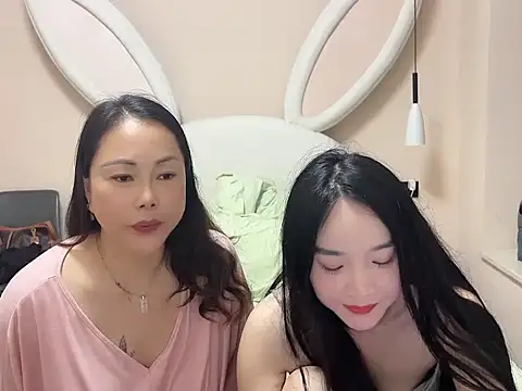 cro-J Live XXX-Chat