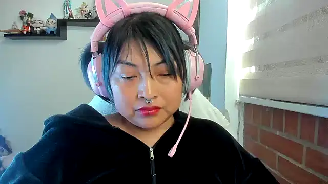 Chat +18 de Shaddycute_ ao vivo