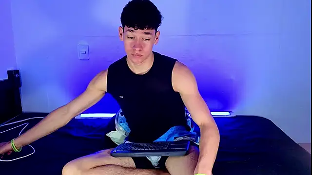 Luke_Muscle Live XXX-chat