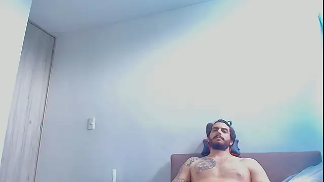 thomas_gun Live XXX Chat