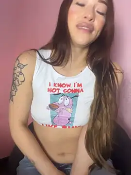 Chat +18 de DAKOTA_SAKURA ao vivo