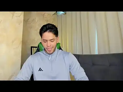 Chat XXX en directo de RONNY_COLTON