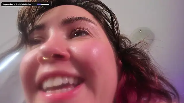 XXX chat uživo modela JennKenobi