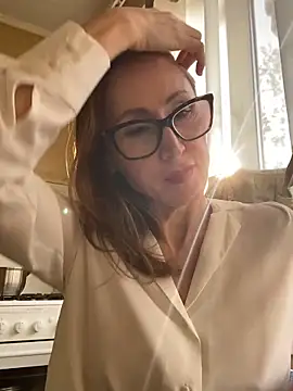 LauraDavis élő XXX-chatje