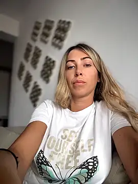 Chat XXX en directo de RaquelleDevon