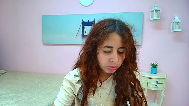 Chat +18 de scarlett_clyde ao vivo