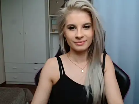 Chat XXX en directo de KristineGlow