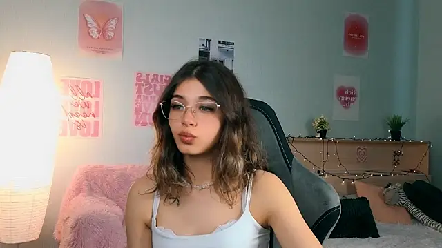 dinnerwithflowers' Live XXX Chat