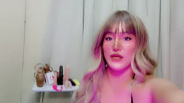 Chat XXX en directo de ChloeAsian