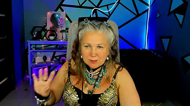 LilaMaharani live XXX chat