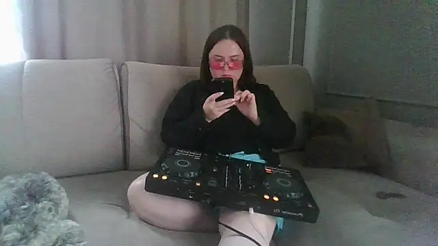 Joan_Taylor1 লাইভ XXX চ্যাট