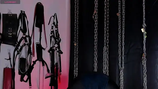 charrlotte_quinn élő XXX-chatje